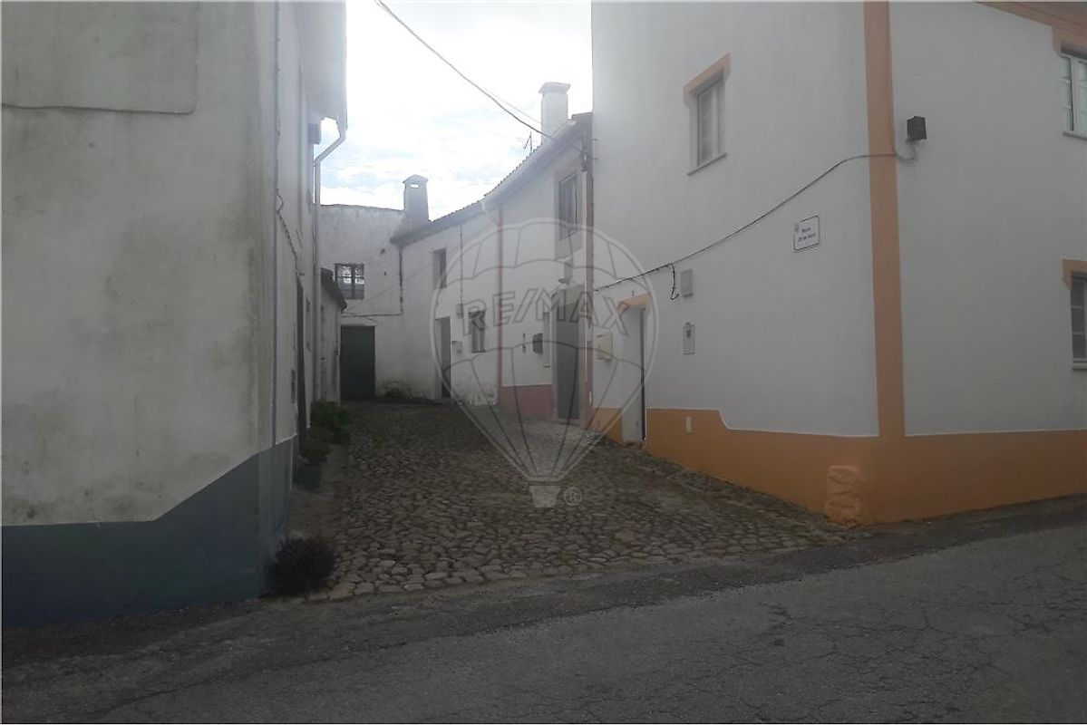 Moradia em Monte da Pedra, Crato