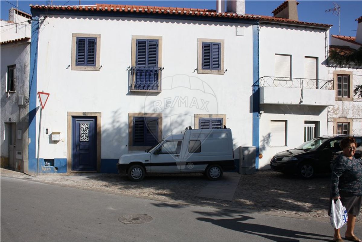 Moradia T4 para venda