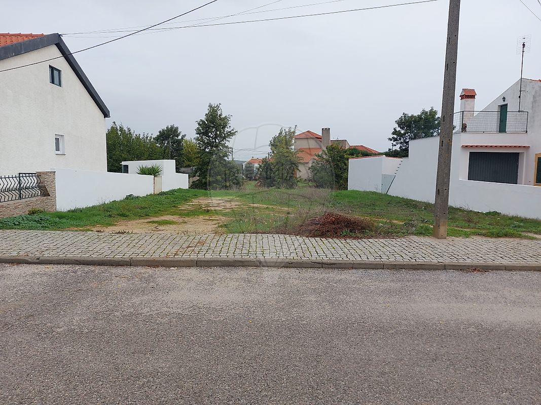 Terreno em Avis