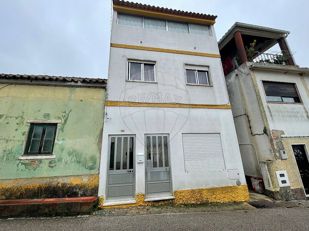 Moradia - São Facundo e Vale das Mós, Abrantes, Santarém