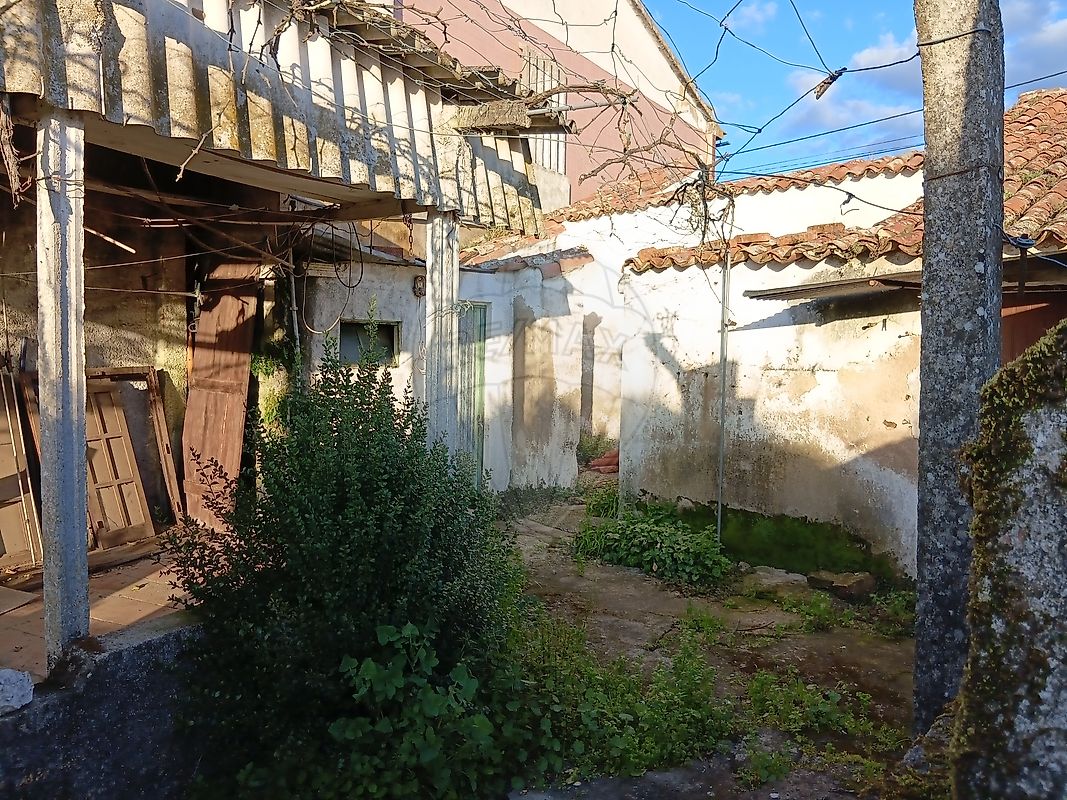 Moradia T3 - Mouriscas, Abrantes, Santarém