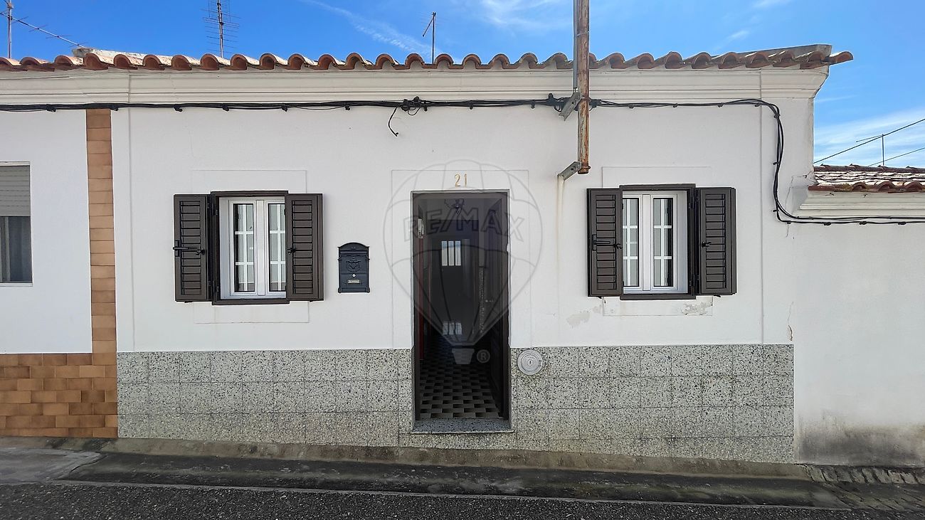 Moradia - Cabeção, Mora, Évora