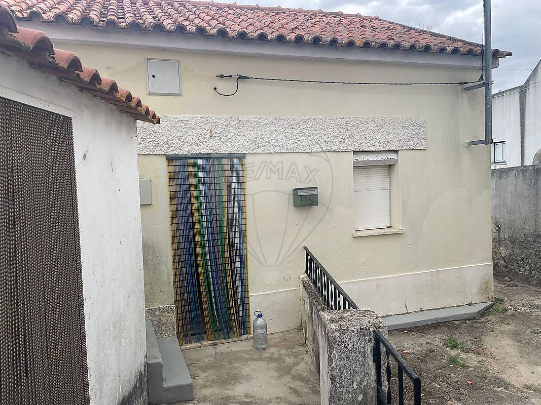 Moradia - São Miguel do Rio Torto e Rossio ao Sul do Tejo, Abrantes, Santarém