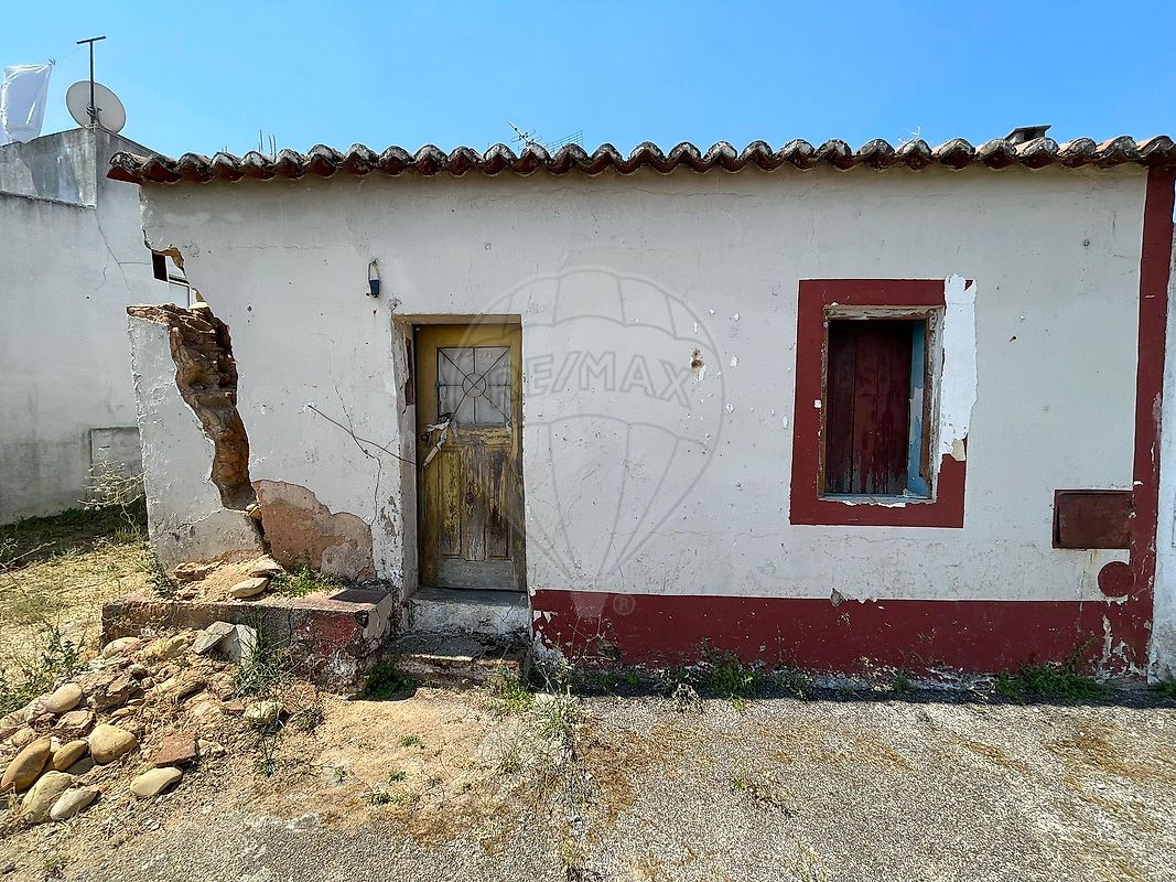 Moradia - São Miguel do Rio Torto e Rossio ao Sul do Tejo, Abrantes, Santarém