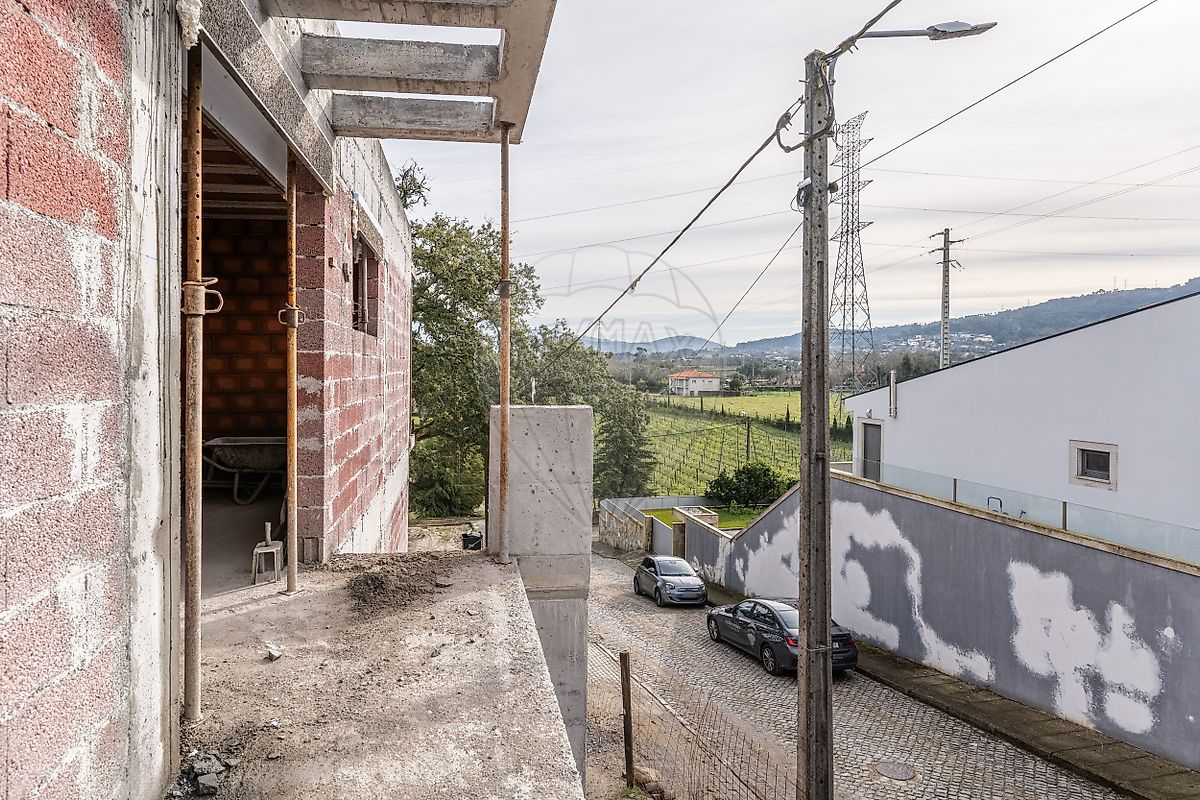 Moradia T4 à venda em Santa Lucrécia de Algeriz e Navarra, Braga — foto 14