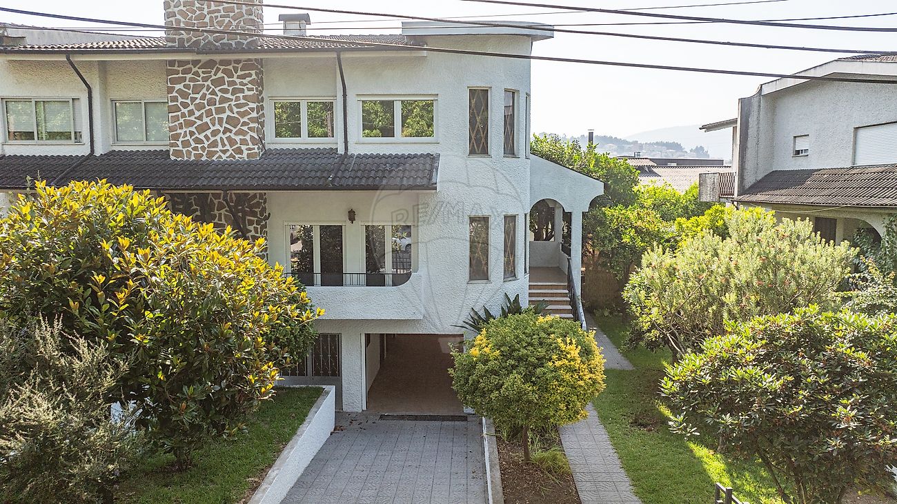 Apartamento T5 à venda em Braga