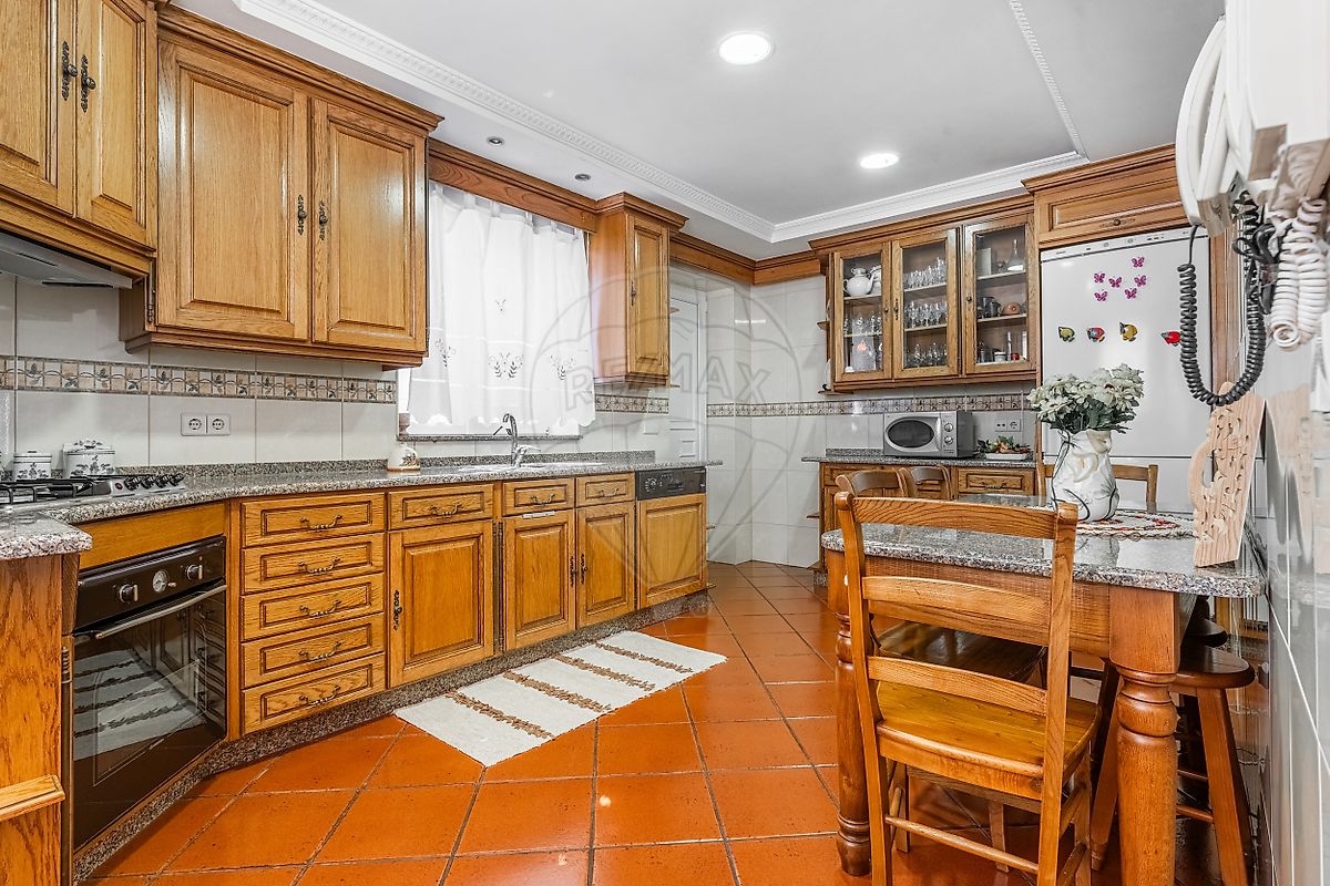 Moradia T6+ à venda em Sobreposta, Braga — foto 6