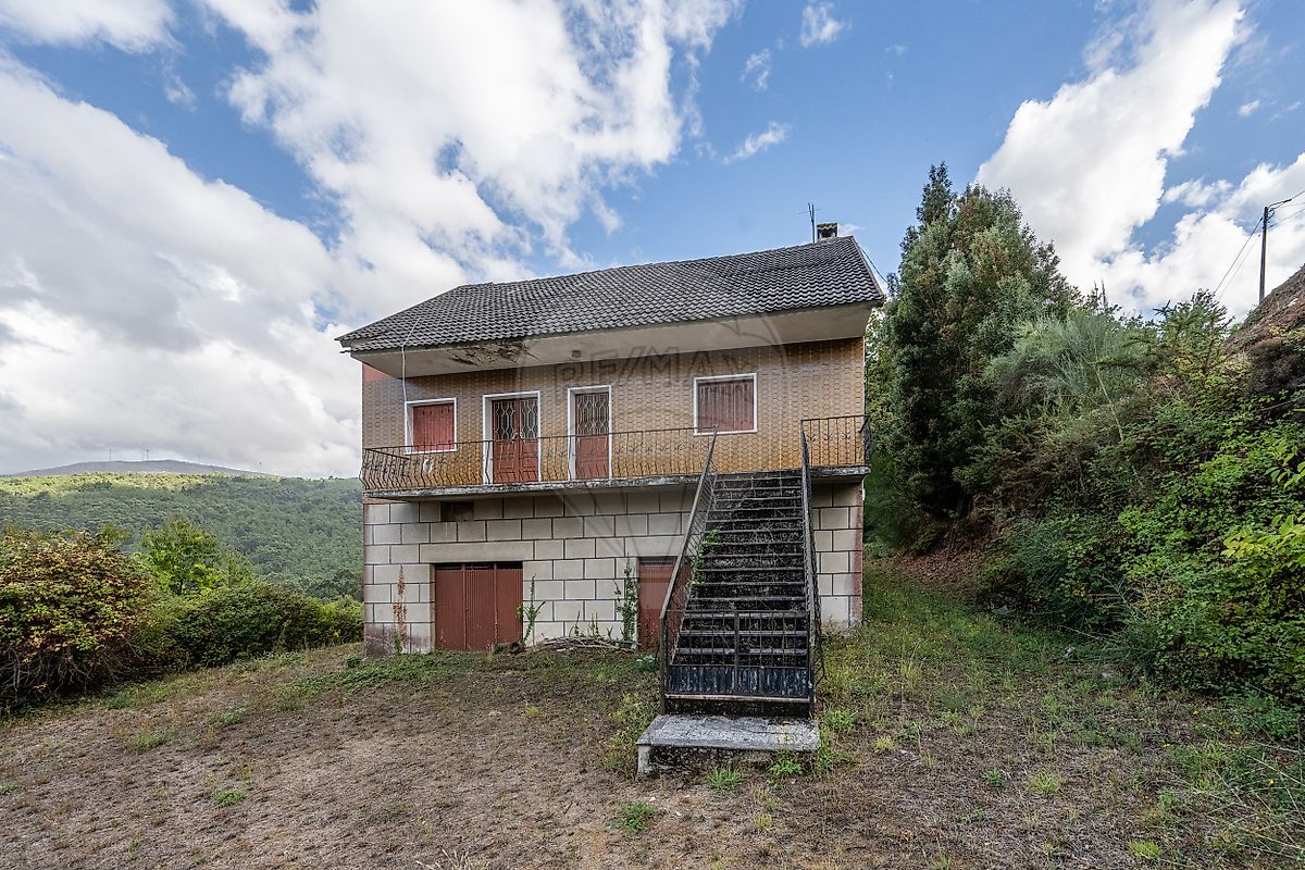 Apartamento T2 à venda em Melgaço