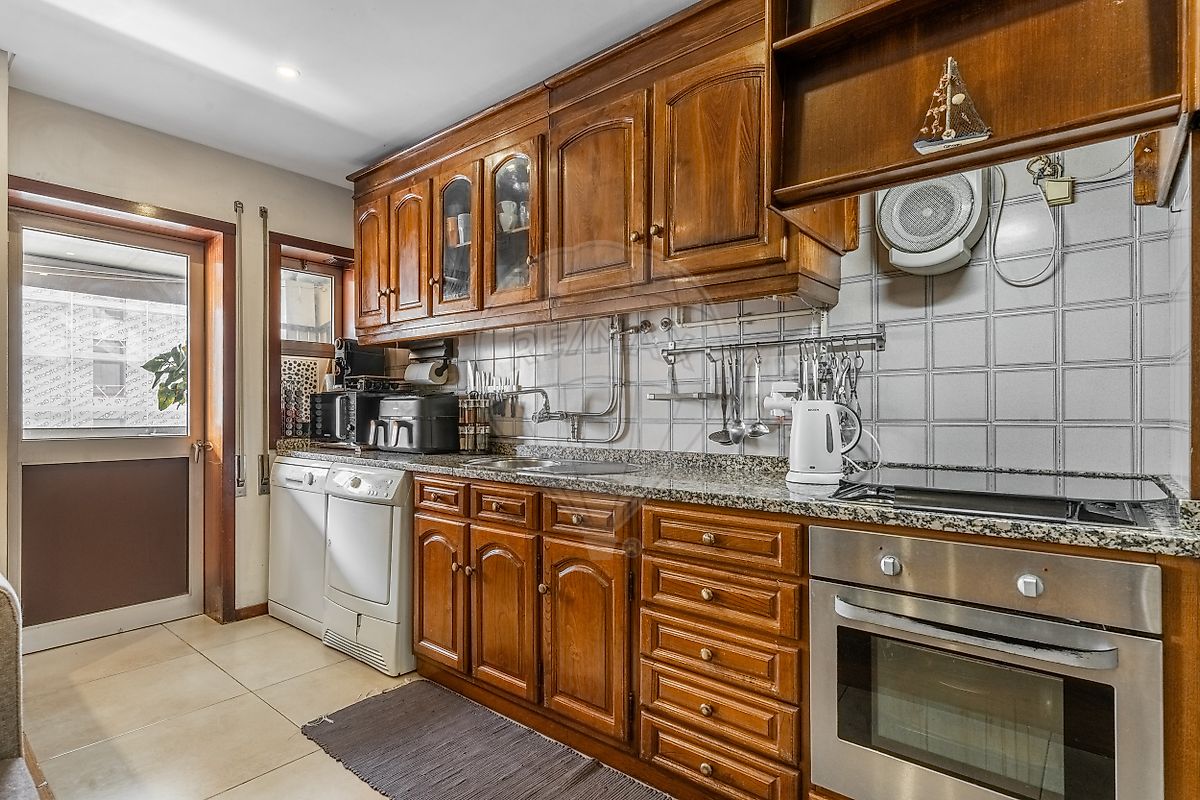 Apartamento T2 à venda em Braga (Maximinos, Sé e Cividade), Braga — foto 7