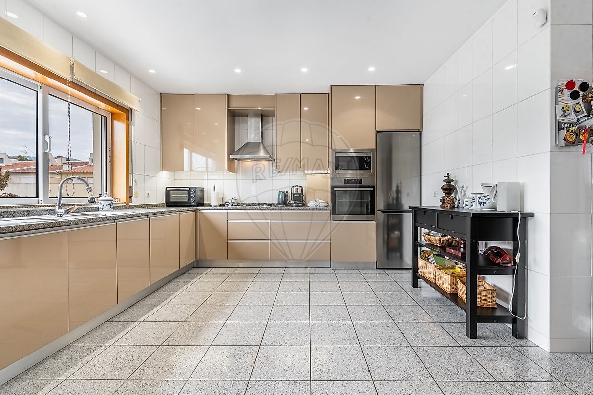 Moradia T5 à venda em Nogueira, Fraião e Lamaçães, Braga — foto 11