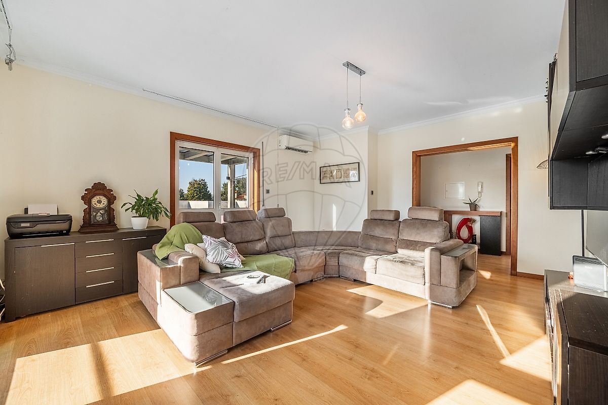 Apartamento T3 à venda em Vila Nova de Famalicão
