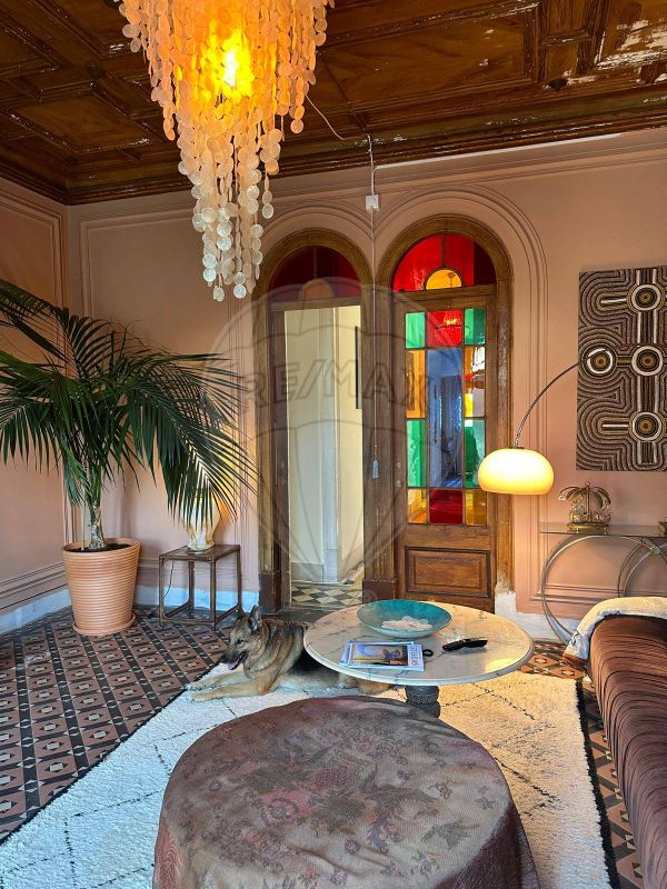 Moradia T8 para venda