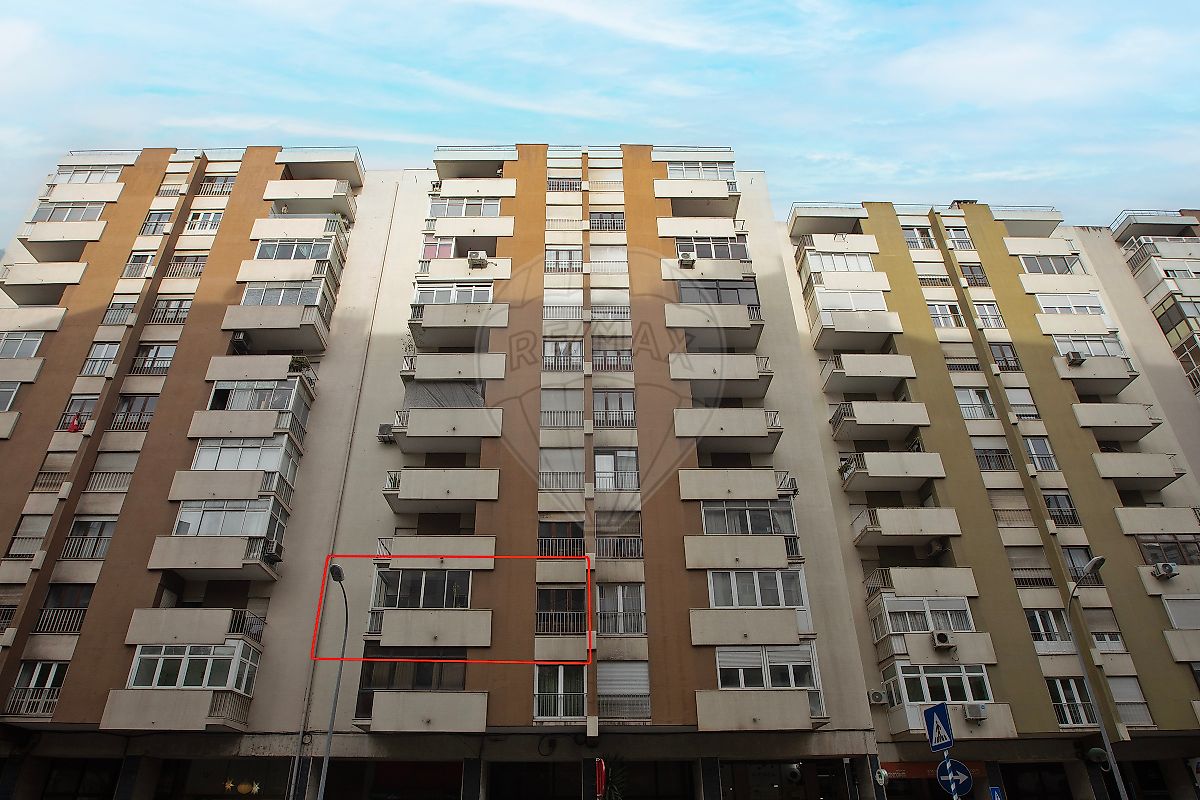 Apartamento T4 à venda em Oeiras