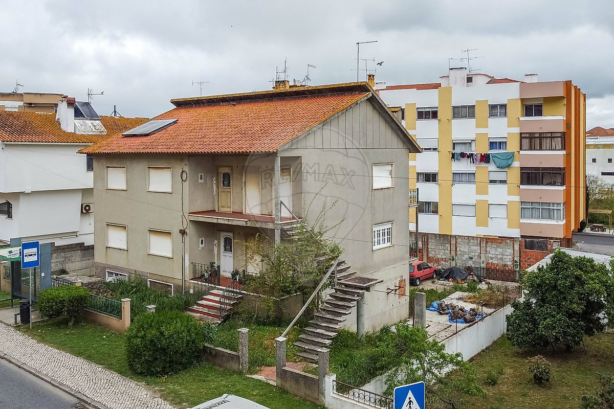 Moradia T11 à venda em Arruda dos Vinhos