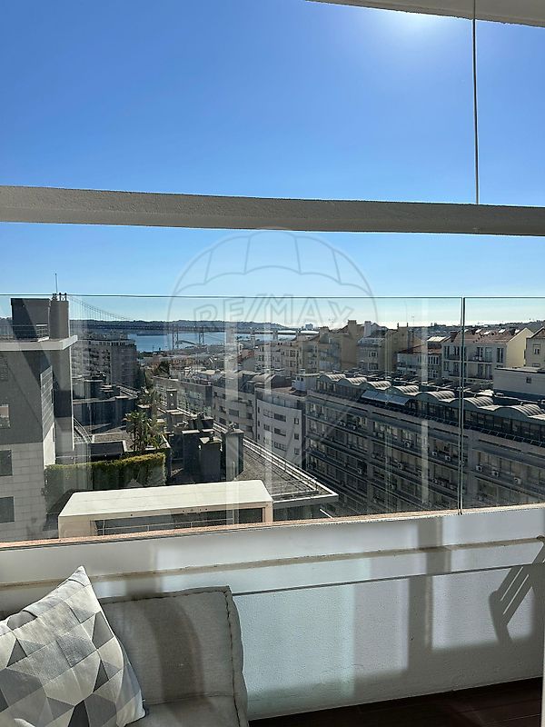 Apartamento T4 à venda em Lisboa
