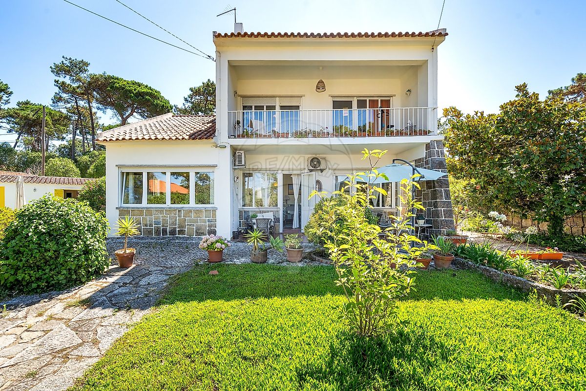 Apartamento T4 à venda em Sintra