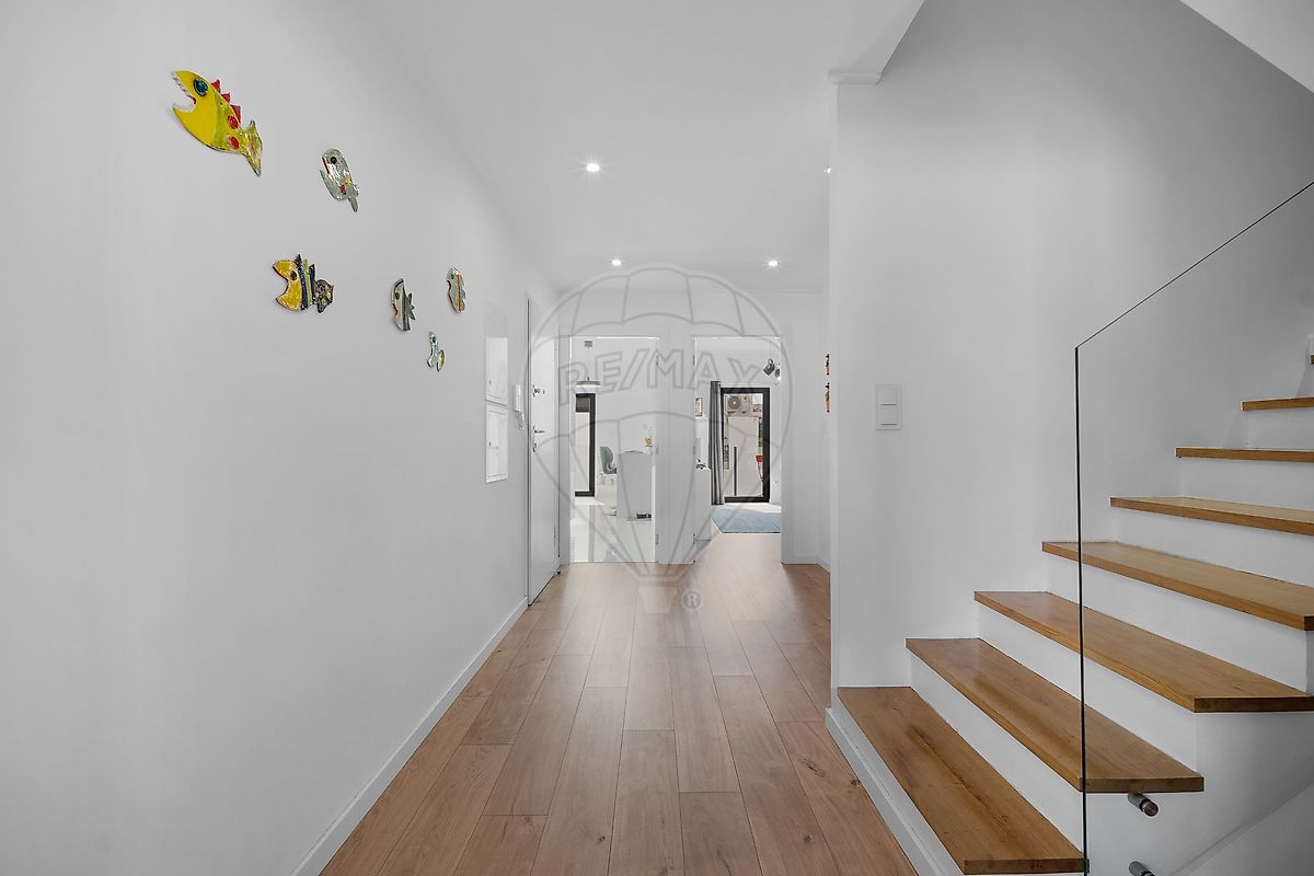 listing 125201003-14 picture-0