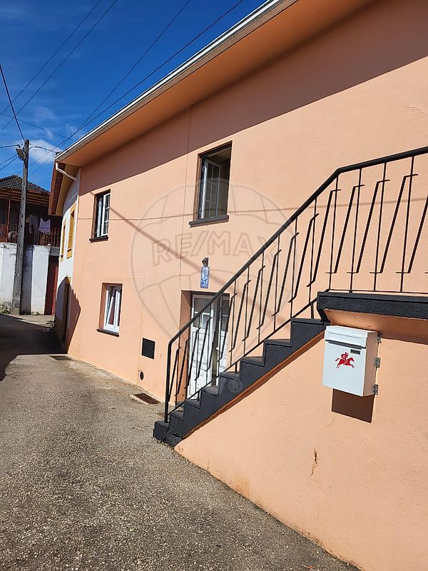 Moradia T4 para venda