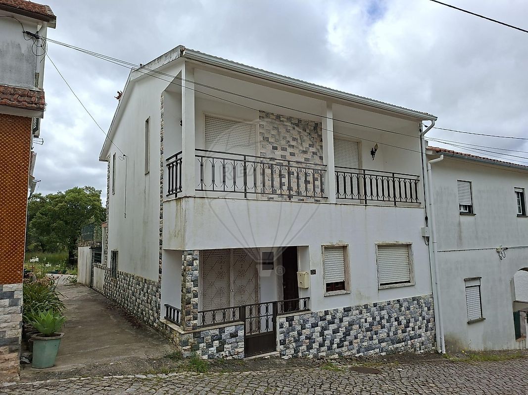 Moradia - Mira de Aire, Porto de Mós, Leiria