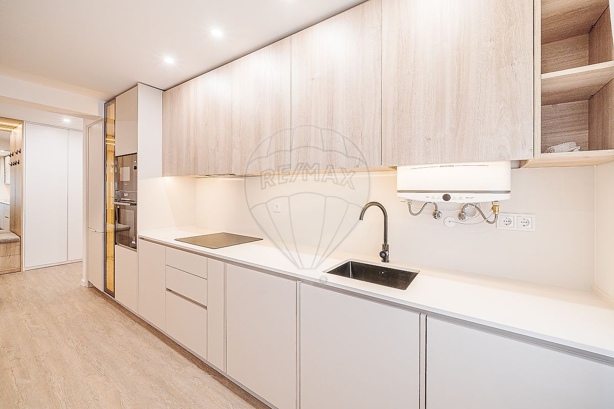 Apartamento T1 à venda em Almada