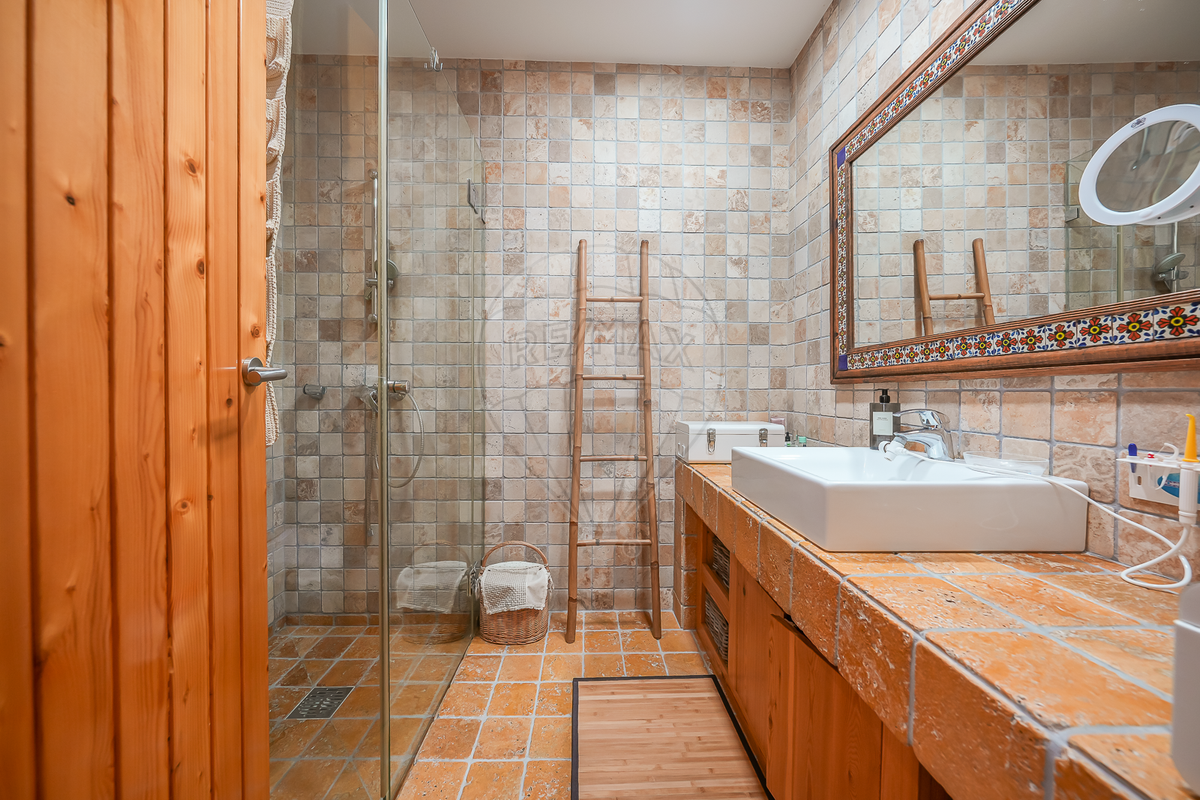 listing 125211136-23 picture-0