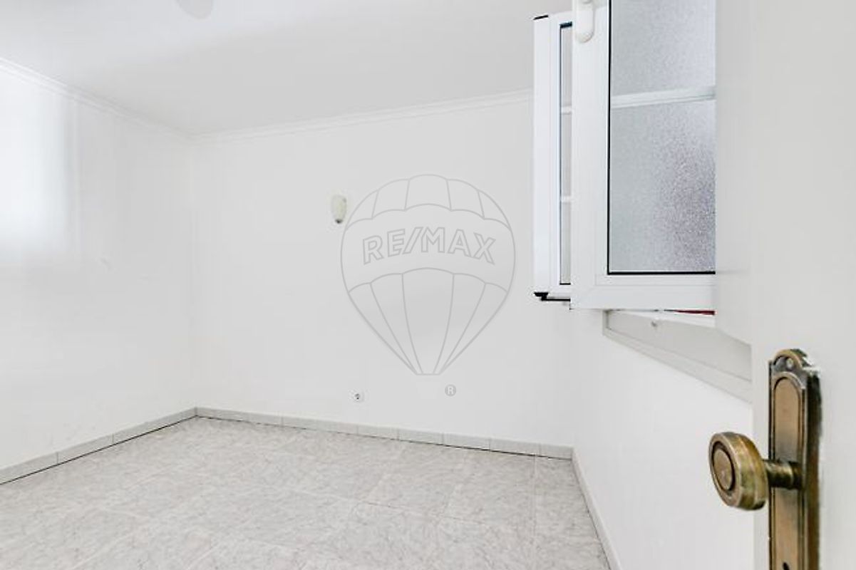 listing 125211206-4 picture-0