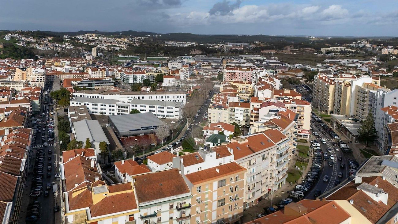 Apartamento T4 à venda em Torres Vedras (São Pedro, Santiago, Santa Maria do Castelo e São Miguel) e Matacães, Torres Vedras — foto 34