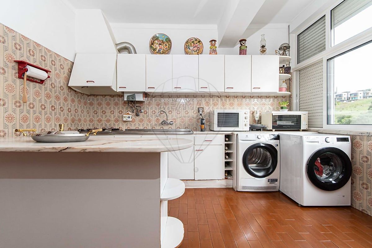 Apartamento T4 à venda em Torres Vedras (São Pedro, Santiago, Santa Maria do Castelo e São Miguel) e Matacães, Torres Vedras — foto 2