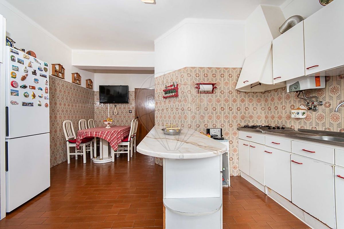 Apartamento T4 à venda em Torres Vedras (São Pedro, Santiago, Santa Maria do Castelo e São Miguel) e Matacães, Torres Vedras — foto 6