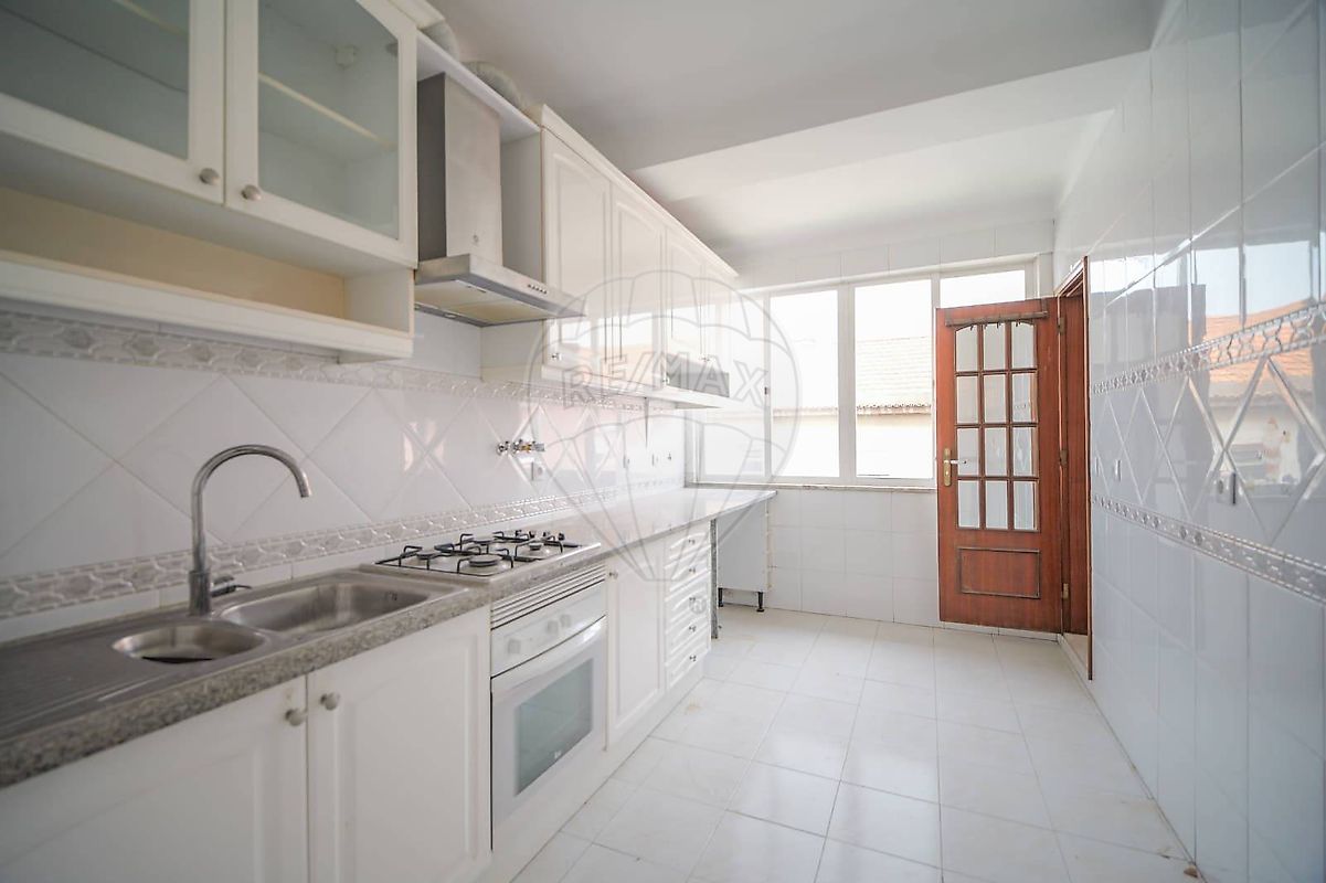 Apartamento T3 à venda em Falagueira-Venda Nova, Amadora — foto 2