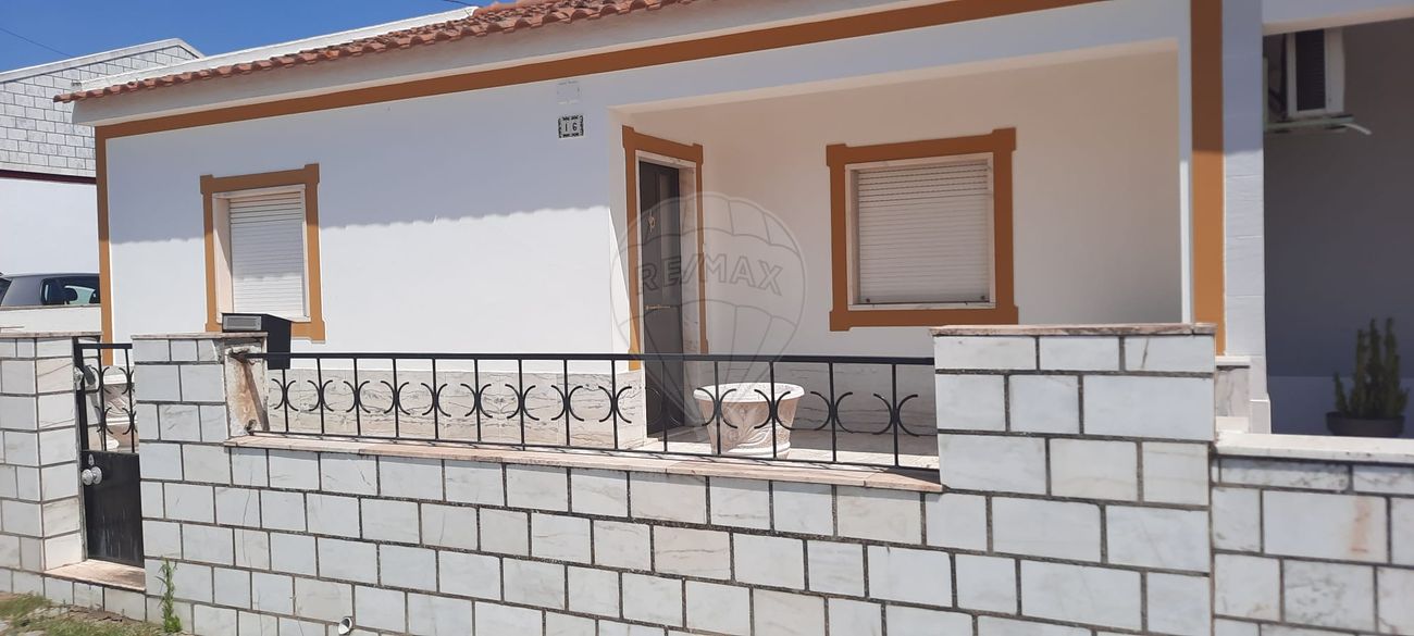 Moradia T2 para venda
