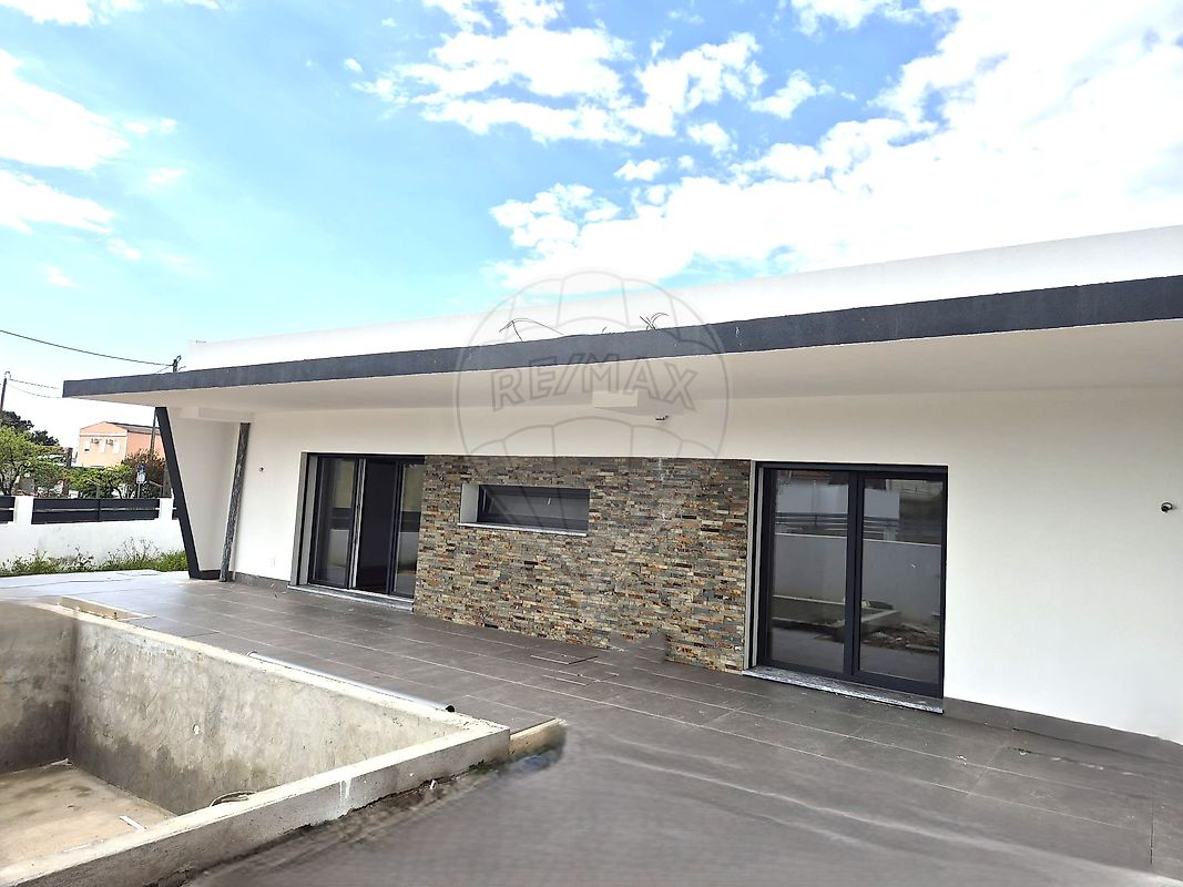 Moradia T3 à venda em Palmela