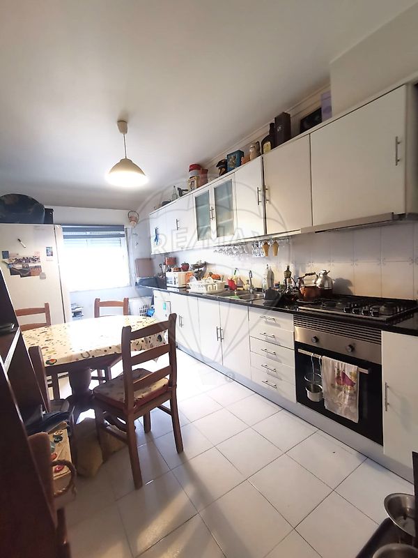 Apartamento T2 à venda em Sintra