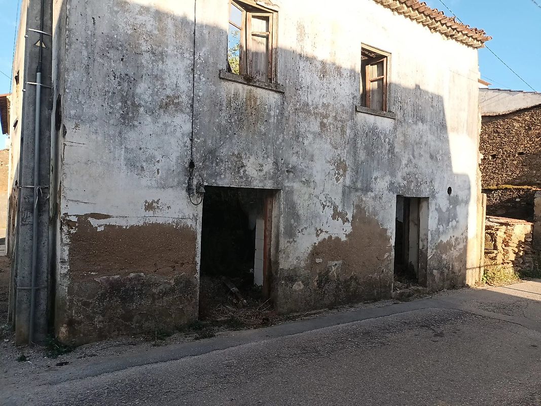 Terreno  à venda em Alqueidão