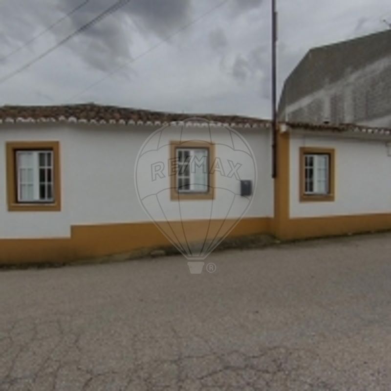 Moradia T4 para venda