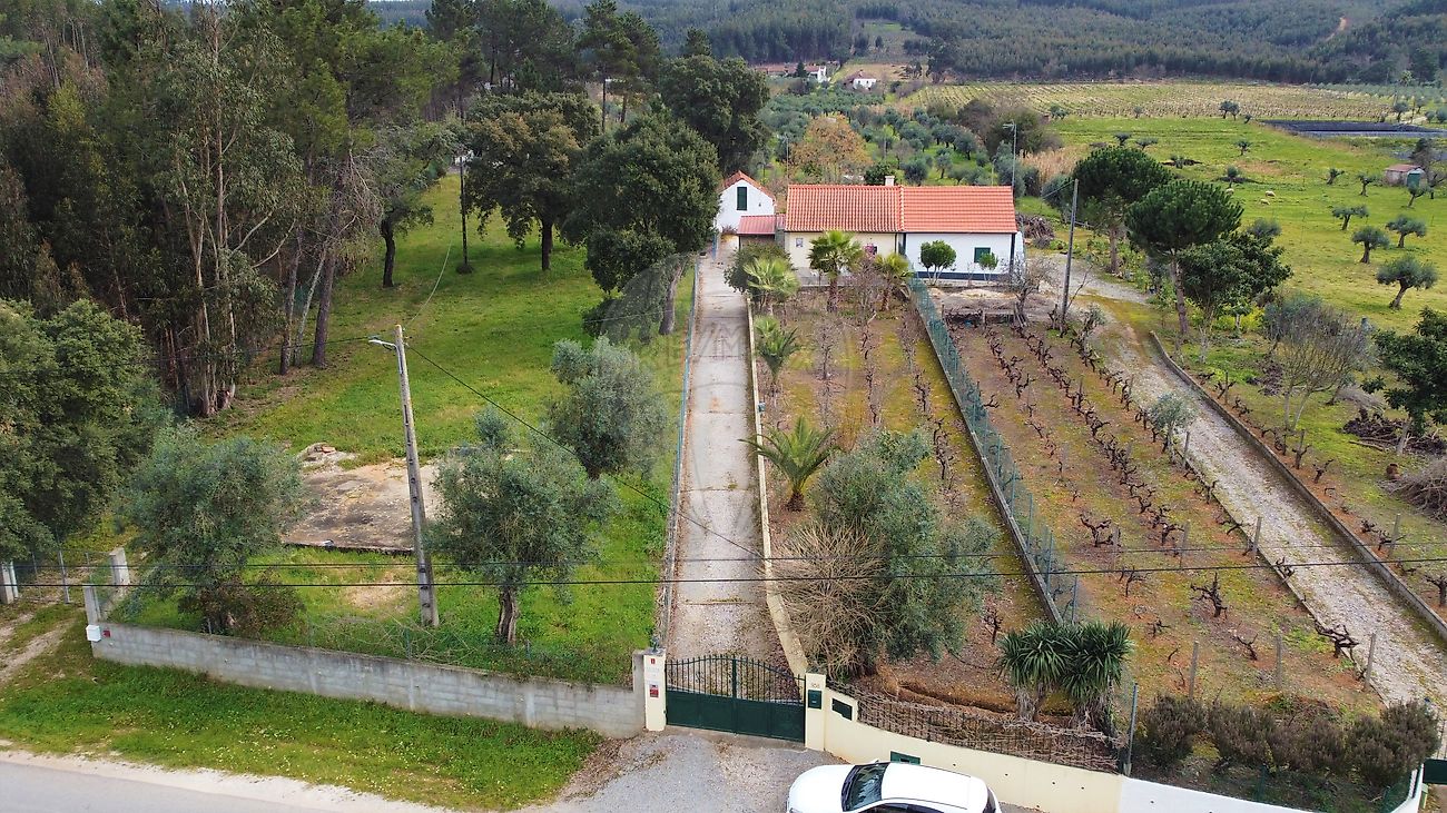 Moradia - Nossa Senhora do Pranto, Ferreira do Zêzere, Santarém