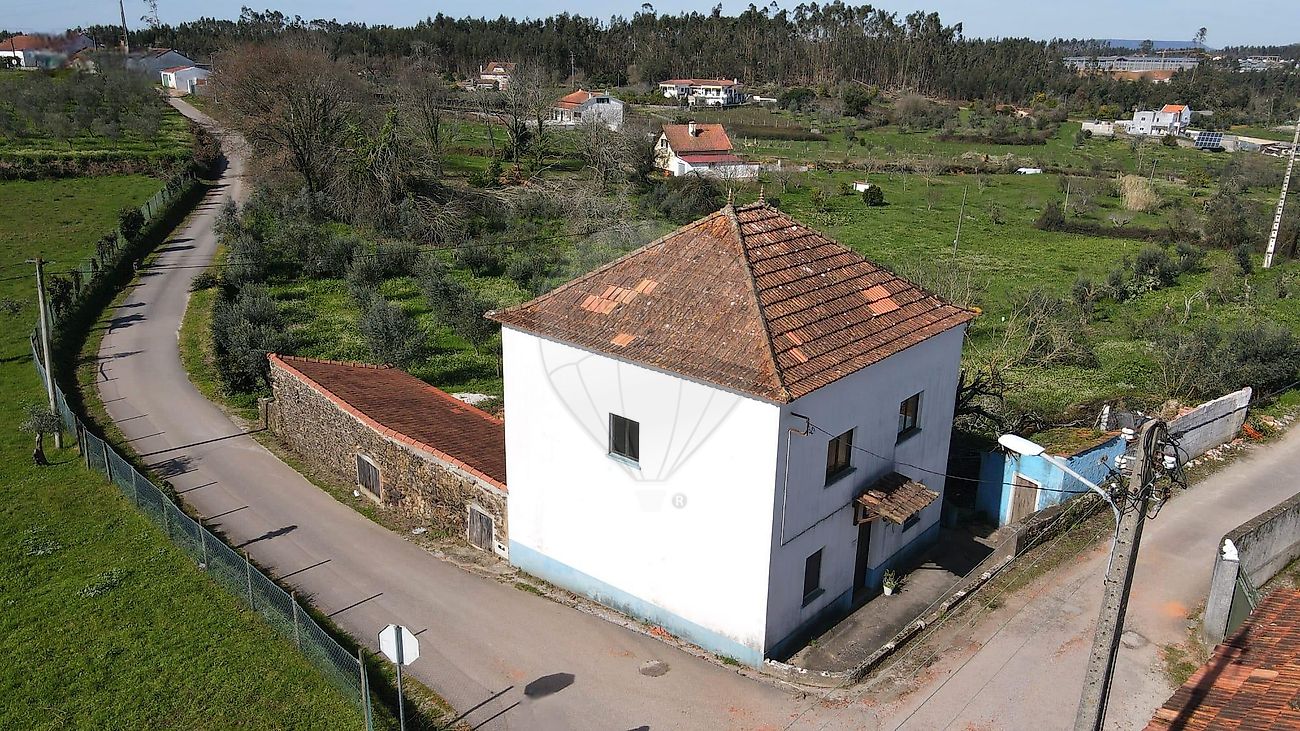Moradia - Nossa Senhora do Pranto, Ferreira do Zêzere, Santarém