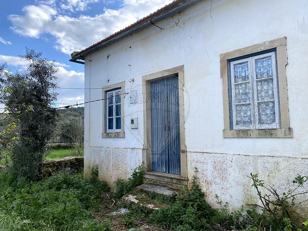 Moradia T4 à venda em Alvaiázere