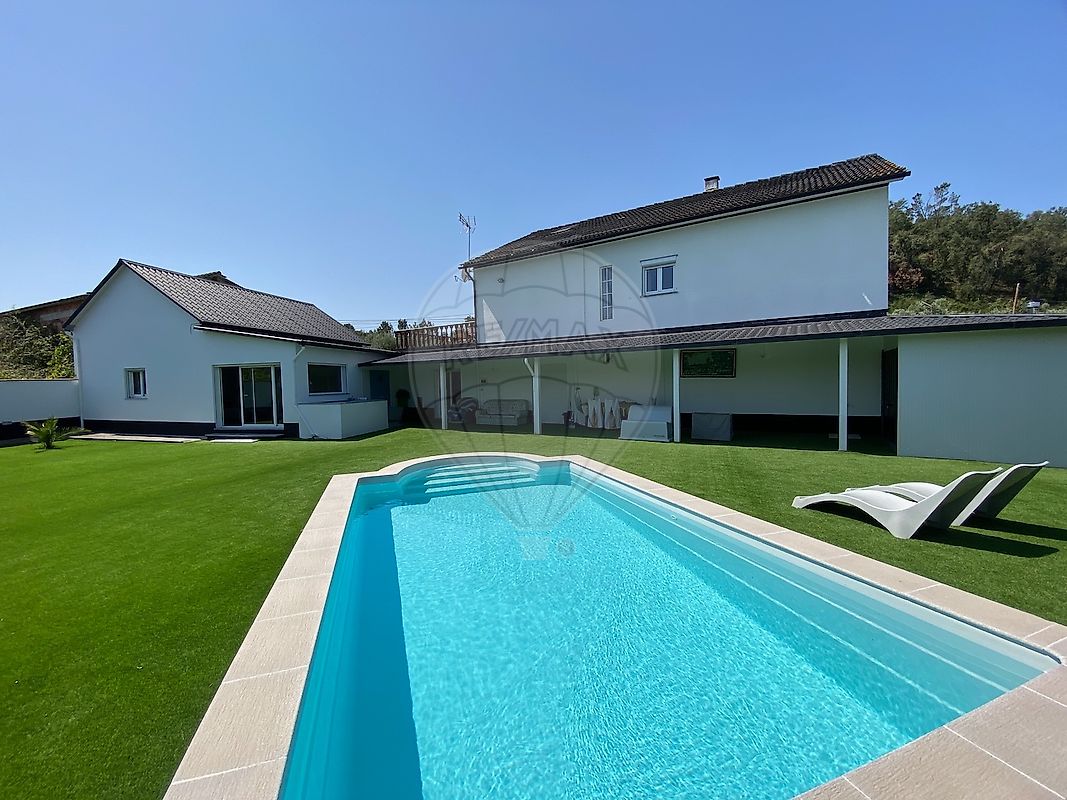 Moradia T5 - Caxarias, Ourém, Santarém