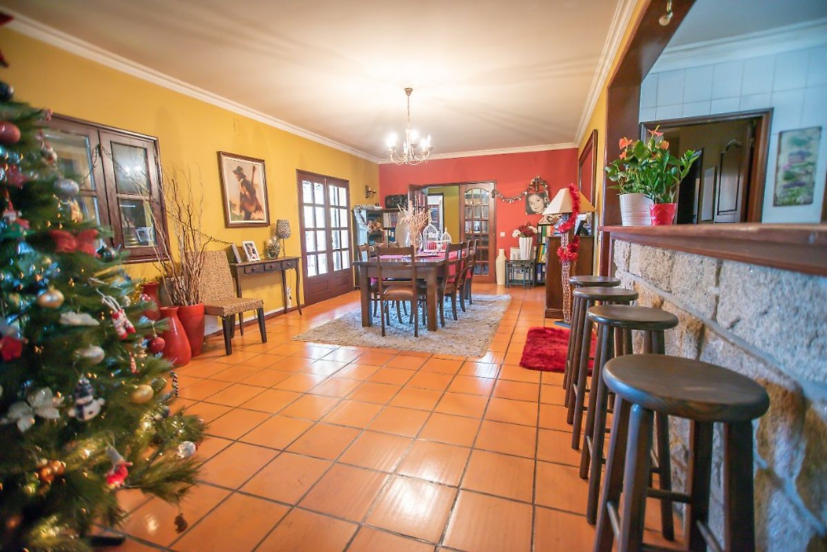 listing 125311026-47 picture-0