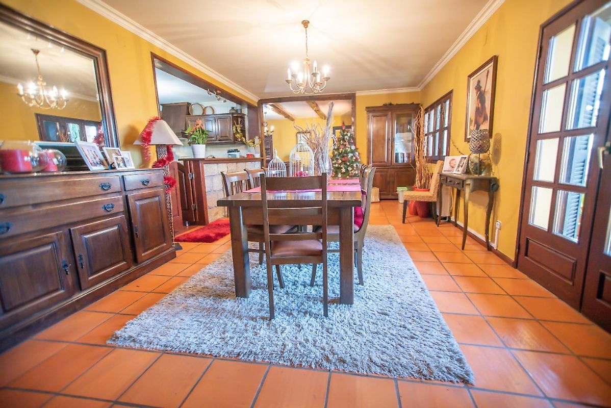 listing 125311026-47 picture-0