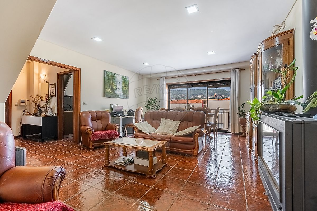 Apartamento T5 para venda