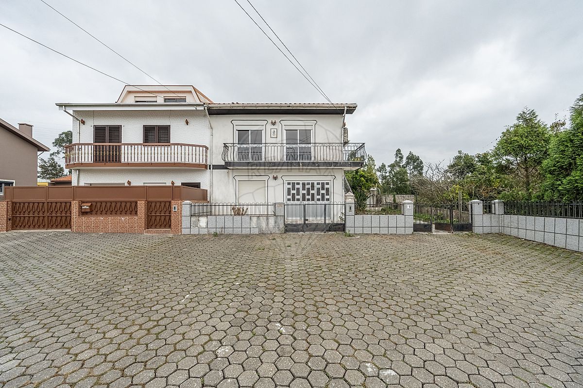 Moradia T7 para venda