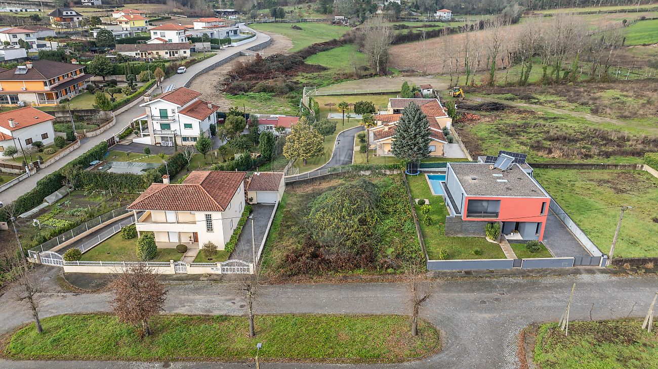 Terreno - Taíde, Póvoa de Lanhoso, Braga