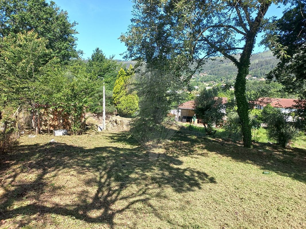 Terreno - Cantelães, Vieira do Minho, Braga