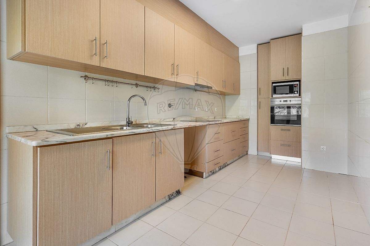 Apartamento T3 à venda em Póvoa de Lanhoso