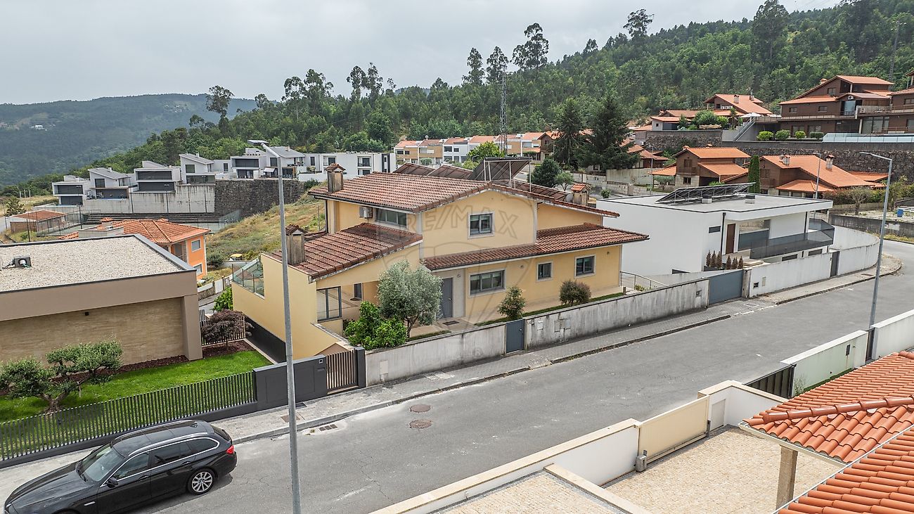Moradia T6+ à venda em Lanhoso, Póvoa de Lanhoso — foto 10