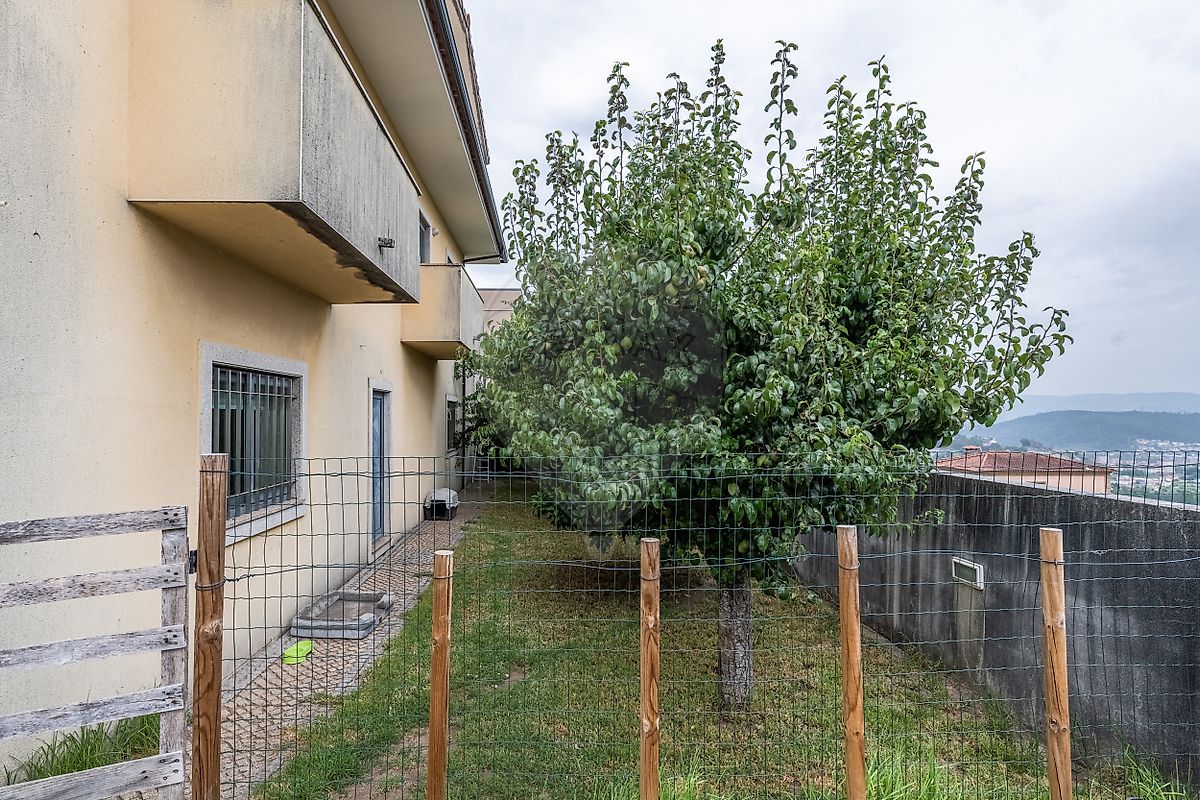 Moradia T6+ à venda em Lanhoso, Póvoa de Lanhoso — foto 40
