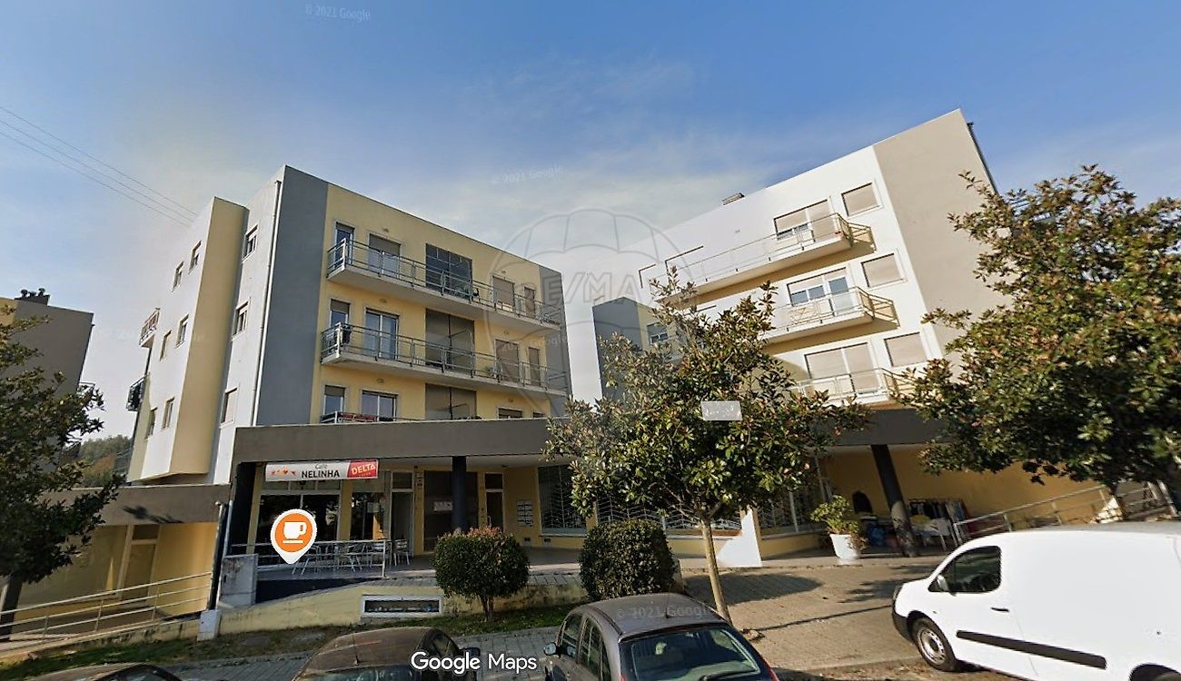 Apartamento T2 à venda em Lousada