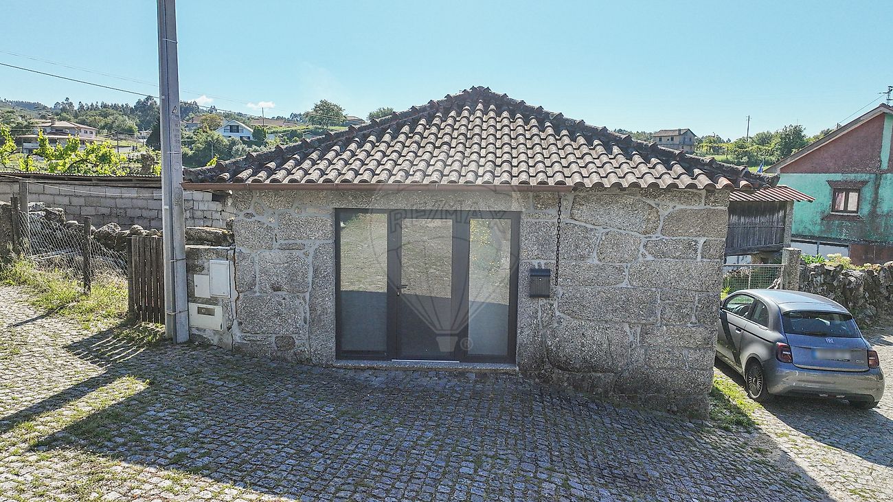 Apartamento T1 à venda em Póvoa de Lanhoso